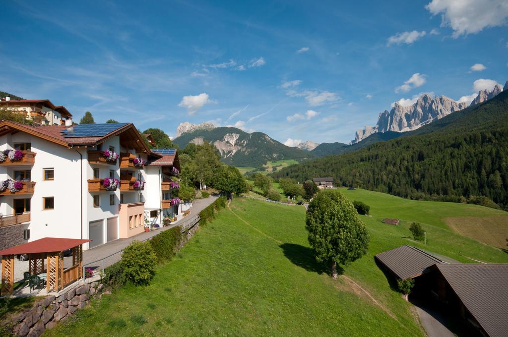 Residence Toeglhof Funes  Bagian luar foto